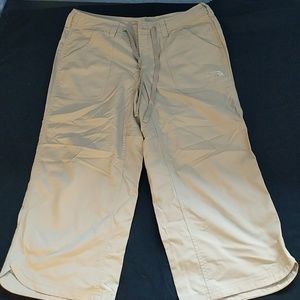 Women's North Face hiking capris